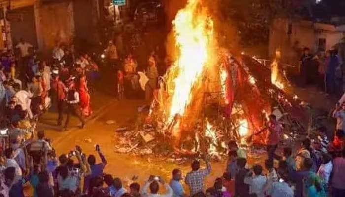 Holika Dahan 2024 Upay: હોલિકા દહન પર કરો આ ઉપાય, જીવનમાં આવતી તમામ મુશ્કેલીઓ થશે દૂર