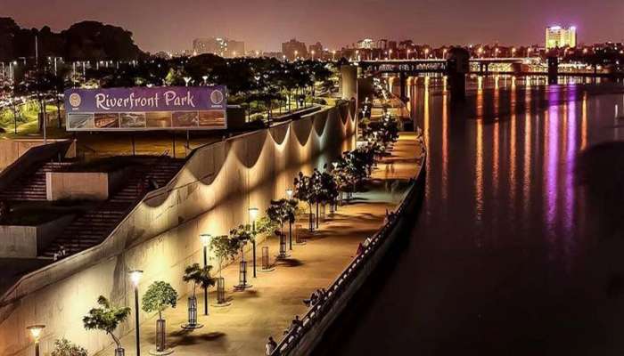 Ahmedabad : સાબરમતી નદીમાં પરિવારનો સામુહિક આત્મહત્યાનો પ્રયાસ, ચારેય એકસાથે નદીમાં કૂદ્યા
