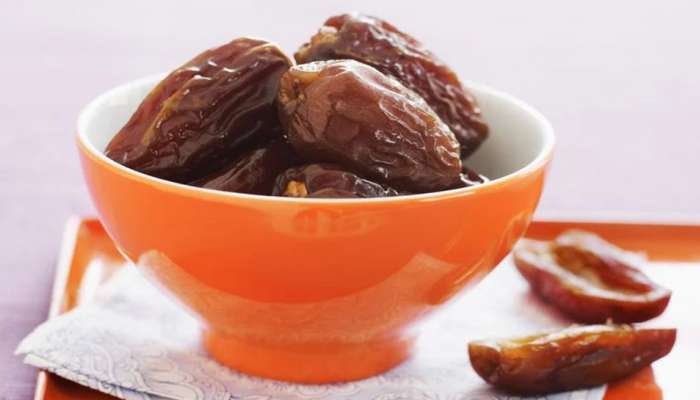Dates Benefits: સોહા અલી ખાન ખાલી પેટ ખાય છે નાળિયેર તેલમાં પલાળેલા ખજૂર, ફાયદા જાણી તમે પણ ખાવા લાગશો