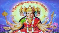 ગાયત્રી મંત્રનો જાપ રાત્રે કરાય કે નહીં? જાણો મંત્ર જાપના નિયમ અને ફાયદા