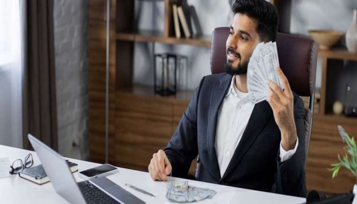 High Paying Jobs: આ છે દેશના Top 5 સેક્ટર્સ, જેમાં કરિયર એટલે ઊંચા પગારની નોકરી પાક્કી