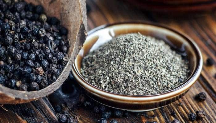 Black Pepper:આયુર્વેદિક ગુણોથી ભરપૂર છે કાળા મરી, પણ વધારે ખાશો લાગી જશો ધંધે...