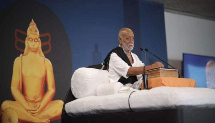 મોરારી બાપૂએ વિશ્વ શાંતિ માટે સંયુક્ત રાષ્ટ્રોમાં રામકથા સંસ્થાનને સમર્પિત કરી