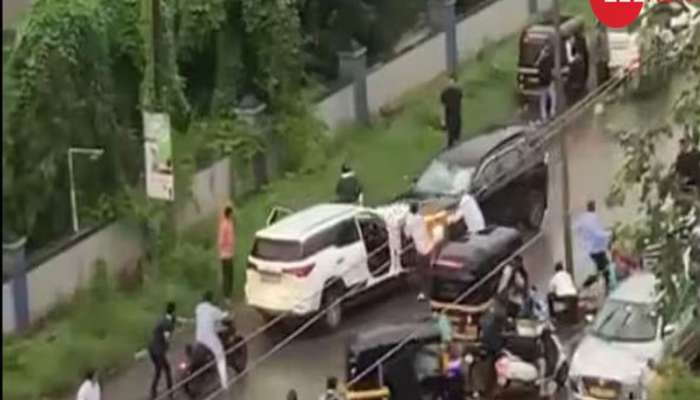 Viral Video: સનકી બેટા પર સવાર થયું ભૂત! SUVથી પિતાની કારને જ મારી જબરદસ્ત ટક્કર, રોડ વચ્ચે મચાવ્યો કોહરામ