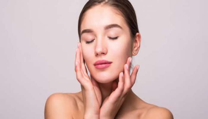 Beauty Hacks: રસોડાની આ વસ્તુઓ ત્વચા પર ફેશિયલ બ્લીચ કરાવ્યા જેવી કરે છે અસર, ડાઘ દુર કરી ત્વચાને બનાવે સુંદર