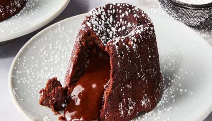Choco Lava Cake: બસ 5 મિનિટમાં ઘરે બનાવો ઈંડા વિનાની ચોકો લાવા કેક, એકદમ સરળ છે આ રેસિપી
