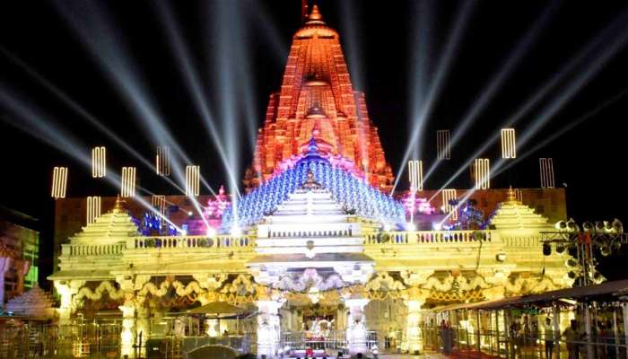 ભાદરવી પૂનમનો મહામેળો હવે સોળે કળાએ જામ્યો! અલૌકિક નજારો સર્જાયો, માર્ગો પર ભક્તિમય વાતાવરણ