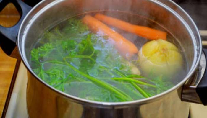 Food: આ 4 વસ્તુઓ બાફવાથી વધારે પોષ્ટિક બને, ખાવાથી ચારગણો વધારે ફાયદો થાય