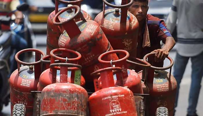 તહેવારો પહેલા મોટો ઝટકો, રાંધણ ગેસના બાટલાના ભાવમાં તોતિંગ વધારો, જાણો લેટેસ્ટ રેટ