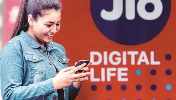 રિચાર્જ પ્લાન મોંઘા કર્યા બાદ મુકેશ અંબાણી લાવ્યા આ સુપરહિટ પ્લાન, સસ્તામાં 5G ડેટા