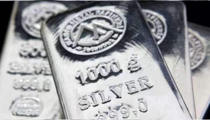 સોનું છોડો, ચાંદી ખરીદો! 1,25,000 રૂપિયા કિલો સુધી પહોંચી શકે છે કિંમત