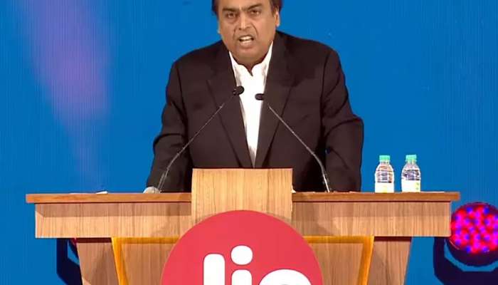 જિયોના કરોડો યૂઝર્સને મુકેશ અંબાણીની દિવાળી ભેટ! આખુ વર્ષ મળશે Free 5G Data