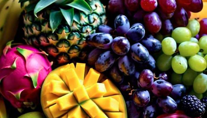 ડાયાબિટીસના દર્દીઓ માટે ઝેર સમાન છે આ 4 ફળ, ભૂલથી પણ ન કરો તેનું સેવન