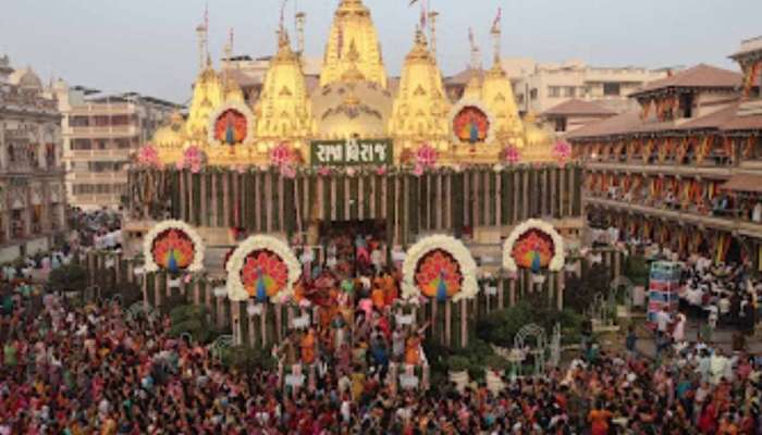 સ્વામિનારાયણ સંપ્રદાયના ઇતિહાસમાં આ દિવસ સુવર્ણ અક્ષરે લખાયો! હરિભક્તોનુ ઘોડાપુર 