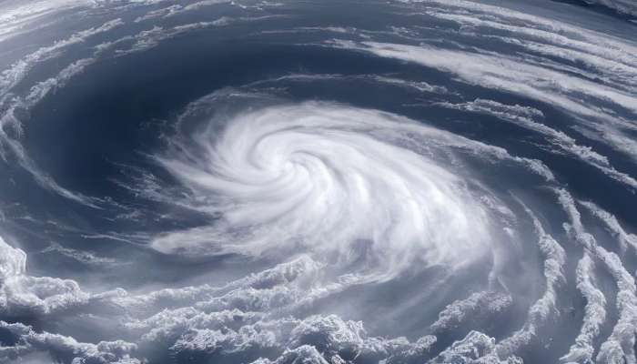 Cyclone Fengal Latest Update: ઘરમાં જ રહેજો! આજનો દિવસ 'ખતરનાક'; વાવાઝોડું ત્રાટકશે અને તબાહી મચાવશે, 7 રાજ્યો માટે ચેતવણી, શાળા-કોલેજો બંધ