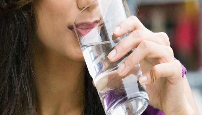 Water Benefits: રોજ બસ આટલા ગ્લાસ પાણી પીવો, 5 બીમારીઓથી મળી જશે છુટકારો