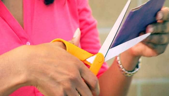 Kitchen Hacks: બુઠ્ઠી કાતર થઈ જશે તેજતર્રાર, ઘરે સિલ્વર ફોઈલ હોય તો અજમાવો આ ટીપ્સ