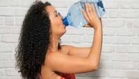 Water: પાણી પીવું સારું એમ માની જરૂર કરતાં વધારે પાણી પીશો તો થશો હેરાન
