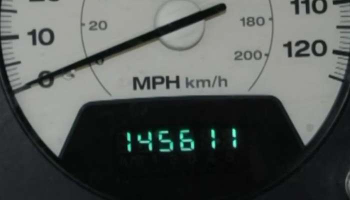 Car Mileage: આ 5 એક્સેસરીઝ લગાવશો તો કારની માઈલેજ સાવ ઘટી જશે, ન કરતાં આ ભુલ ક્યારેય