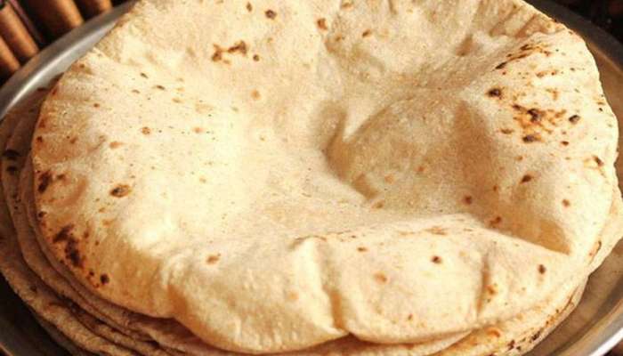 Healthy Roti: રોટલી માટે લોટ બાંધો ત્યારે તેમાં ઉમેરી દો આ વસ્તુ, નસોમાં જામેલું ગંદુ કોલેસ્ટ્રોલ ઓગળી શરીરમાંથી નીકળી જશે