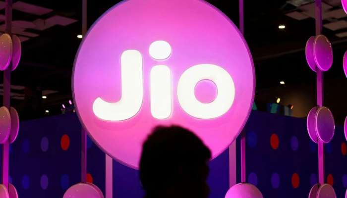 જિયોના યૂઝર્સને ઝટકો, આ લોકપ્રિય પ્લાન થઈ ગયો મોંઘો. હવે 100 રૂપિયા વધુ ખર્ચવા પડશે