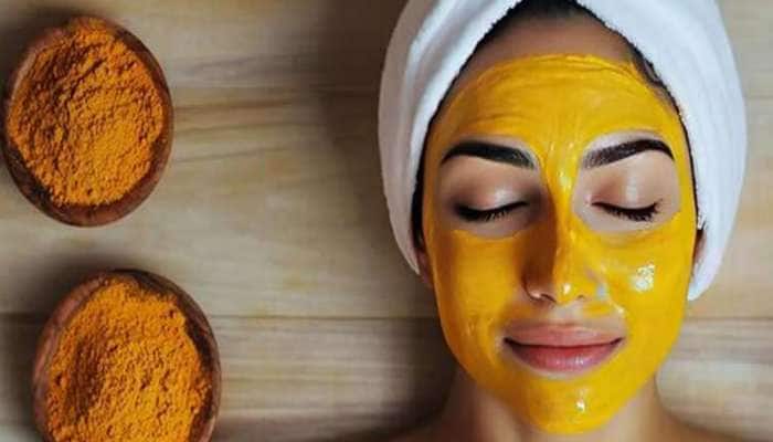 Haldi: હળદરમાં આ વસ્તુ ઉમેરી લગાડો ચહેરા પર, 40 વર્ષે પણ સ્કિન 20 જેવી દેખાશે