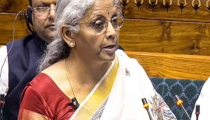 Budget 2025: બજેટની સૌથી મોટી જાહેરાત, 12 લાખ રૂપિયા સુધીની આવક પર કોઈ ટેક્સ નહીં, જાણો વિગતો