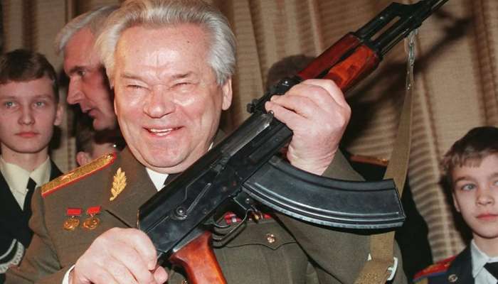  AK-47 History: એકે-47 બનાવવાની કહાની, હોસ્પિટલમાં દાખલ એન્જિનિયરને આવ્યો હતો આઈડિયા!