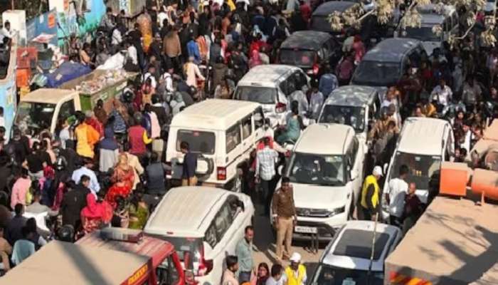 Mahakumbh 2025: મહાકુંભમાં ભારે ભીડ ઉમટી પડી, ટ્રાફિક જામ....35 કિમી સુધી ગાડીઓની લાંબી લાઈનો 