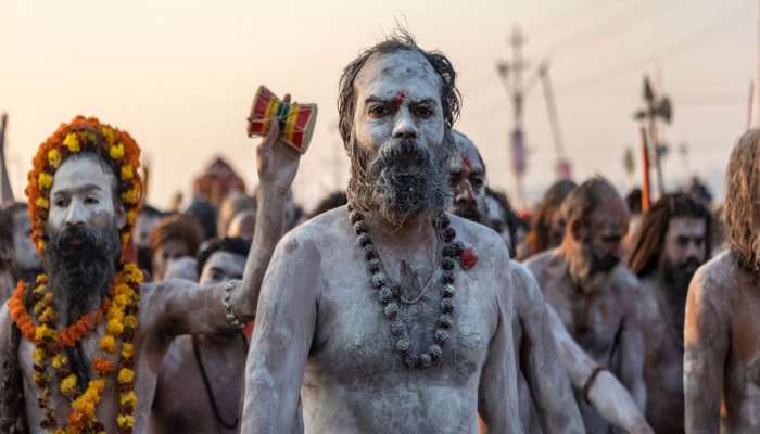 Mahakumbh2025: નાગા સાધુઓ કુંભમાંથી વિદાય થાય ત્યારે કેમ પહેરી લે છે લંગોટ? ખાસ છે કારણ