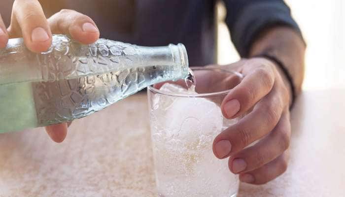શું ખરેખર સોડા પીવાથી ગેસ મટે? ગેસ-એસિડીટીમાં સોડા કે કોલ્ડડ્રિંક પીવાય કે નહીં જાણો