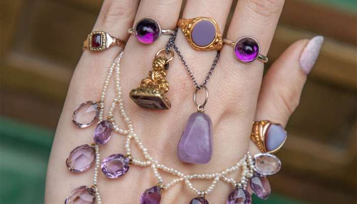 Gemstones: ઓવરથિંકિંગ, સ્ટ્રેસ, નકારાત્મકતાને રોકી શકે છે આ રત્ન, પહેરવાથી બેકાબૂ વિચારો પર બ્રેક લાગશે અને મન થશે શાંત