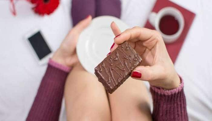 Dark Chocolate: દરેક યુવતીએ પીરિયડ્સમાં ખાવી જોઈએ ડાર્ક ચોકલેટ, જાણો કારણ