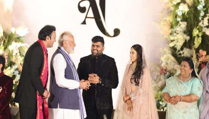 ગાંધીનગરમાં આવીને આ કોના લગ્નમાં હાજરી આપવા પહોંચ્યા હતા પીએમ મોદી, સામે આવી તસવીરો 