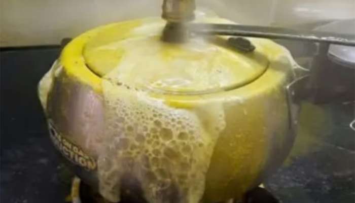 કુકરમાં દાળ મુકો તે પહેલાં ઢાંકણામાં લગાડી દો આ વસ્તુ, સીટીમાંથી પાણી નહીં ઉભરાય