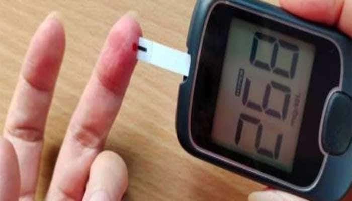 Diabetes: ડાયાબિટીસના નવા લક્ષણ, જુવાન લોકોમાં સુગલ લેવલ વધે તો જોવા મળે આ 8 સંકેત