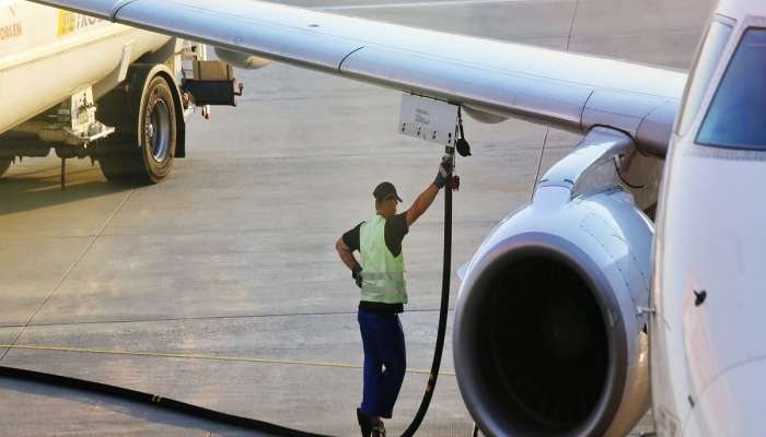 Fuel Capacity of Plane: પ્લેનમાં ફ્યૂલ ટેંક કેટલી મોટી હોય ? જાણો કેટલા લીટરમાં ફુલ થાય પ્લેનની ટાંકી ?