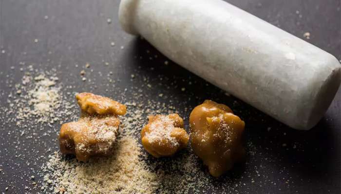 Hing Benefits: ફક્ત ગેસમાં જ નહીં ડાયાબિટીસમાં પણ હીંગ ઉપયોગી, આ રીતે યુઝ કરશો તો બ્લડ સુગર અને બીપી રહેશે કંટ્રોલમાં