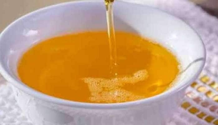 Ghee: હુંફાળા પાણીમાં 1 ચમચી ઘી ઉમેરીને પીવાથી શરીરને થતા લાભ વિશે જાણો