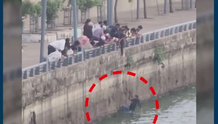 અમદાવાદ સાબરમતી નદી પાસે ફાયર વિભાગનું રેસ્ક્યુ ઓપરેશન,એક દોરડાંથી વ્યક્તિ બચી ગઈ...