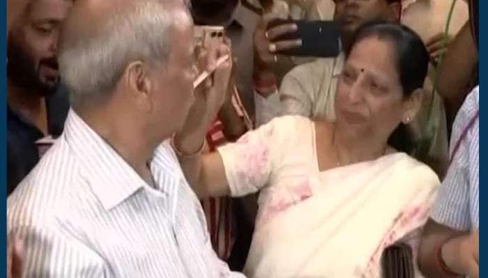 અંતરિક્ષ યાત્રા બાદ શુભાંશુ શુક્લાની 'શુભ વાપસી'! પરિવારે હર્ષોલ્લાસ સાથે કરી ઉજવણી