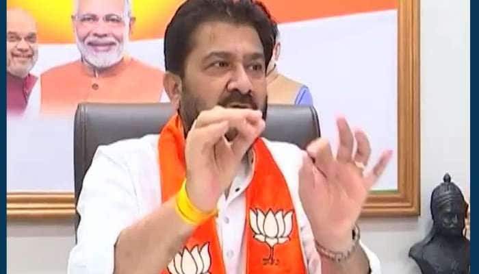 "પોતાના જ પક્ષને રાહુલ ગાંધીએ તબેલામાં રૂપાંતરિત કર્યો છે" - કોંગ્રેસના નવા સુકાની પર ભાજપ નેતાએ માર્યા ચાબખા