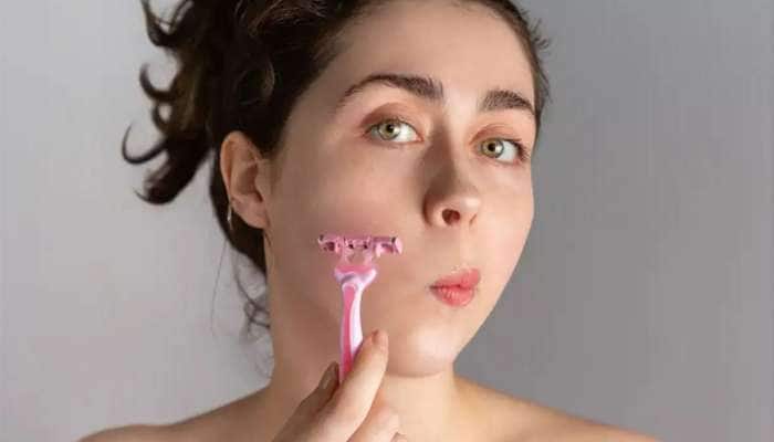 ચહેરા પરના અનિચ્છનીય વાળ દુર કરવાની નેચરલ રીતો, વેક્સ કે રેઝર યુઝ નહીં કરવા પડે