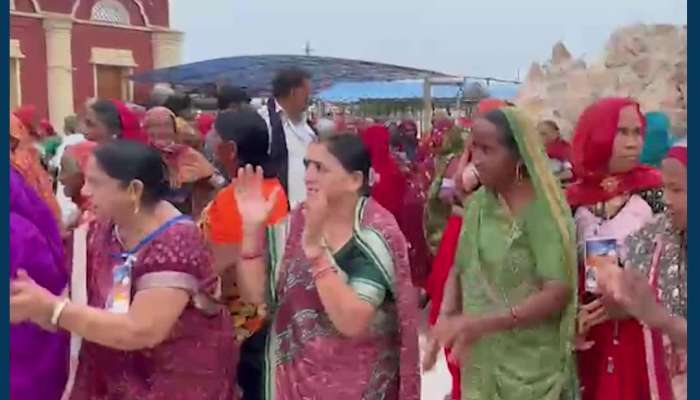 દ્વારકાઃ નાગેશ્વર જ્યોતિર્લિંગ મંદિરમાં ભક્તોનું ઘોડાપૂર, શ્રાવણના સોમવારે મહિલાઓ ગરબે ઘૂમી 