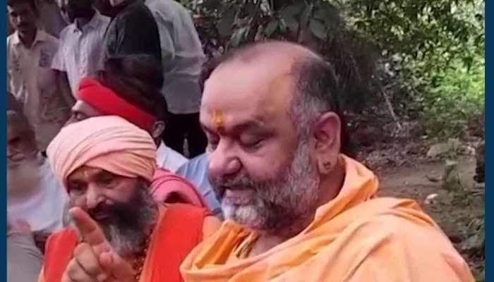 જૂનાગઢ ભવનાથ વિવાદ મામલે મહેશગીરી બાપુનો ભાવુકતા સાથે આક્રોશ! જુઓ શું નિવેદન આપ્યું