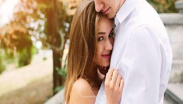 Relationship Tips: ઓછું બોલવા વાળા કે વાતોડિયા ? છોકરીને કેવા છોકરા વધારે પસંદ હોય 