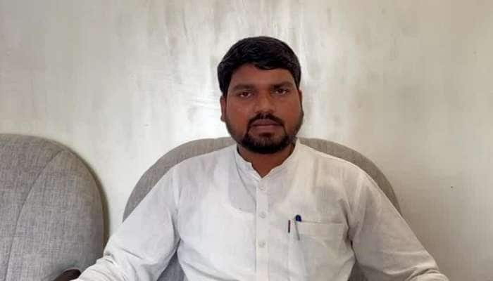 રાજુ કરપડાના રાજીનામા પર ચૈતર વસાવાની પ્રતિક્રિયા, જાણો ભાજપ શું કર્યા પ્રહાર