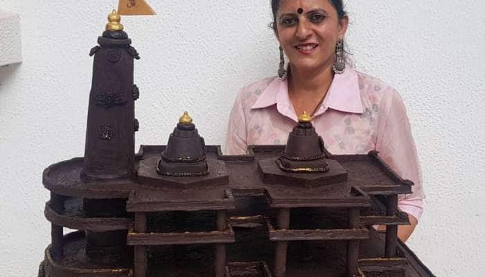 Photos : અમદાવાદની મહિલાએ માત્ર 15 કલાકમાં 15 કિલો ચોકલેટનું રામ મંદિર બનાવ્યું 
