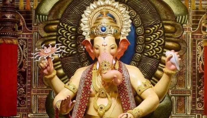 Daily Horoscope 27 January 2021: જો રાહુથી હેરાન પરેશાન હોવ તો ખાસ અજમાવો આ ઉપાય, જાણો તમારું આજનું રાશિફળ Daily Horoscope 27 January 2021: જો રાહુથી હેરાન પરેશાન હોવ તો ખાસ અજમાવો આ ઉપાય, જાણો તમારું આજનું રાશિફળ