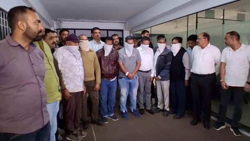 Surat Police Seize Cobra Venom Worth 6 Crore